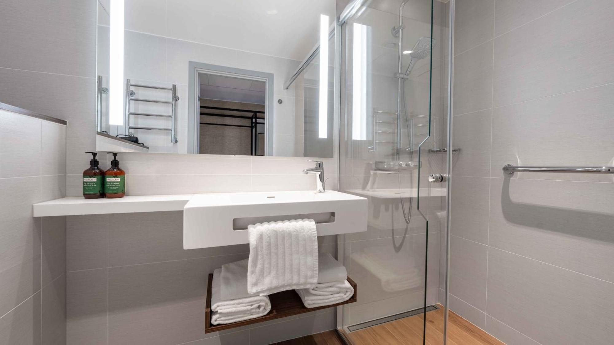 Voco Stockholm - Kista By Ihg Hotell Exteriör bild